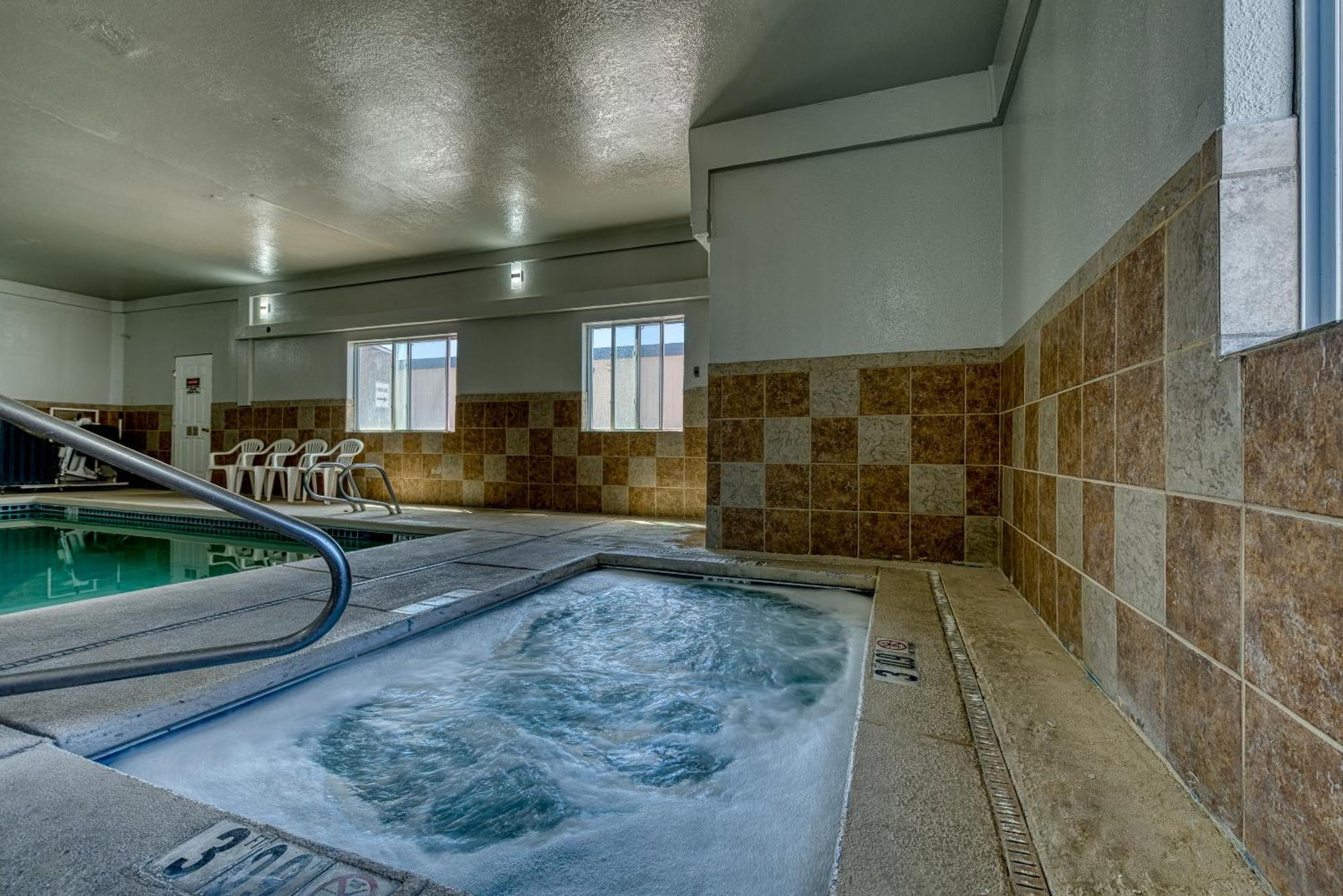 Super 8 By Wyndham Motel